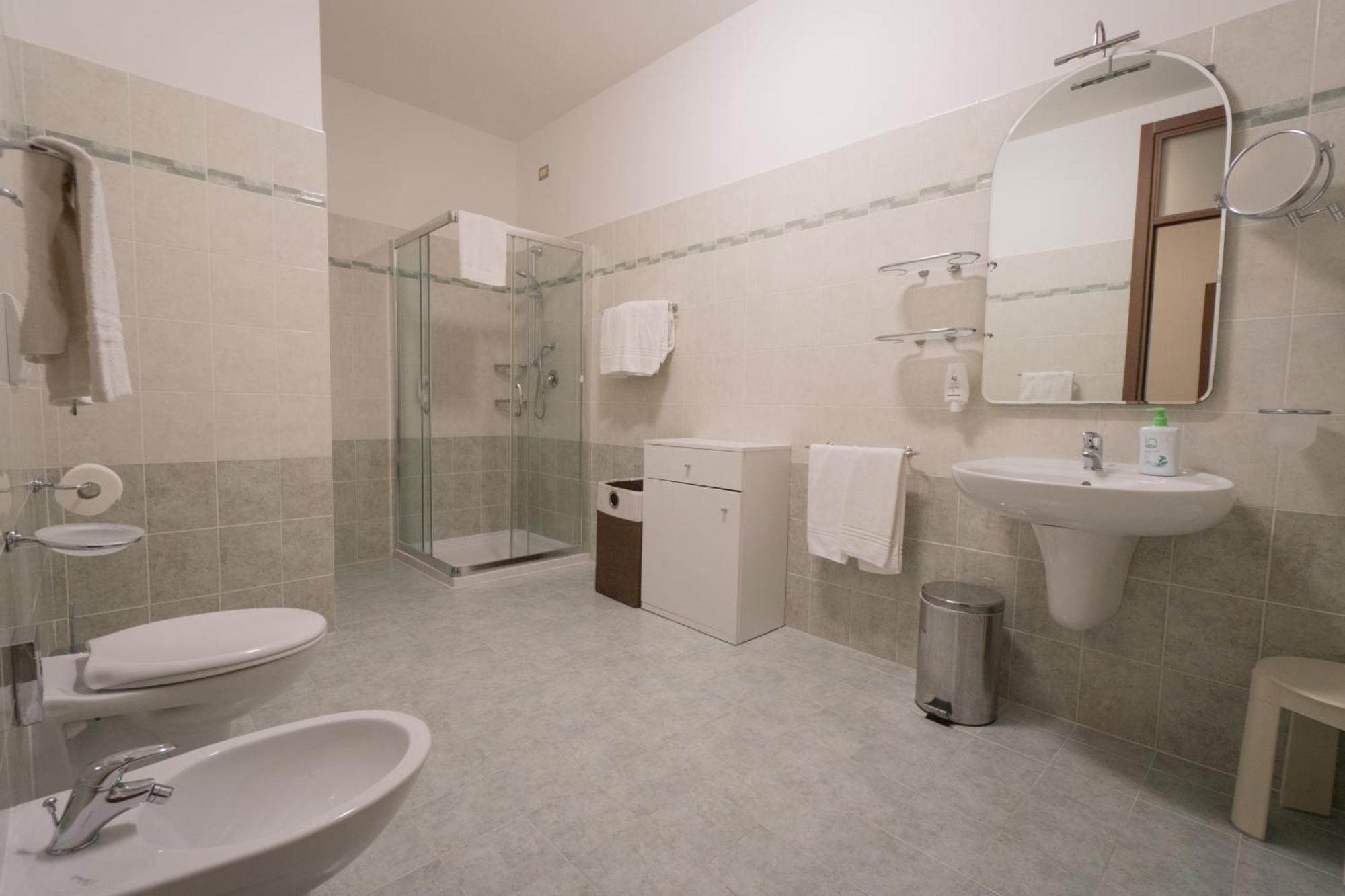 Apartments "Villa Imelda" Limone sul Garda Bagian luar foto